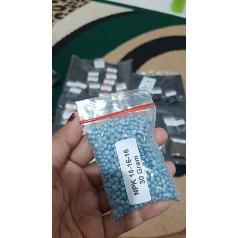 pupuk npk 16-16-16 mutiara biru kemasan 30 GRAM