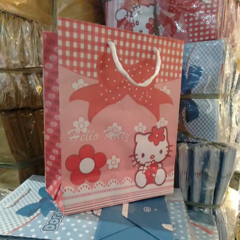 

PAPER BAG / TAS KERTAS ULANG TAHUN BINGKISAN SNACK HELLO KITTY P20xL10xT25