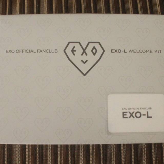 OFFICIAL WELCOME KIT EXO-L