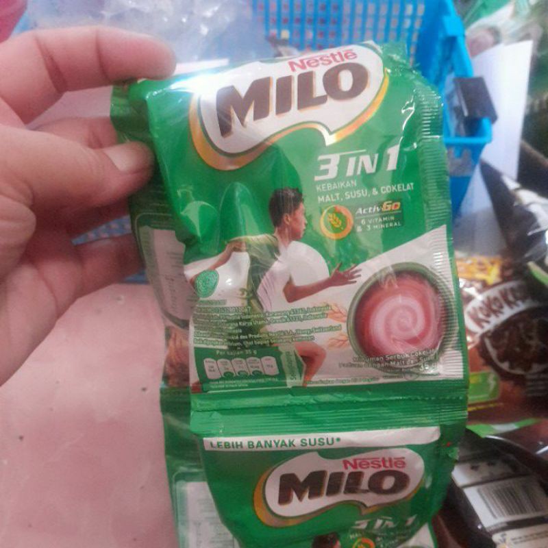 Milo 3 in 1 isi 10 sachet x 35 gr