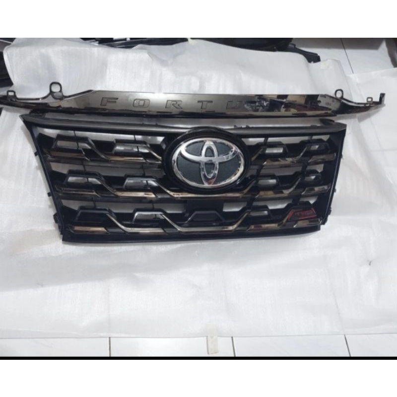 Grill Fortuner VRZ Facelift 2021 Original