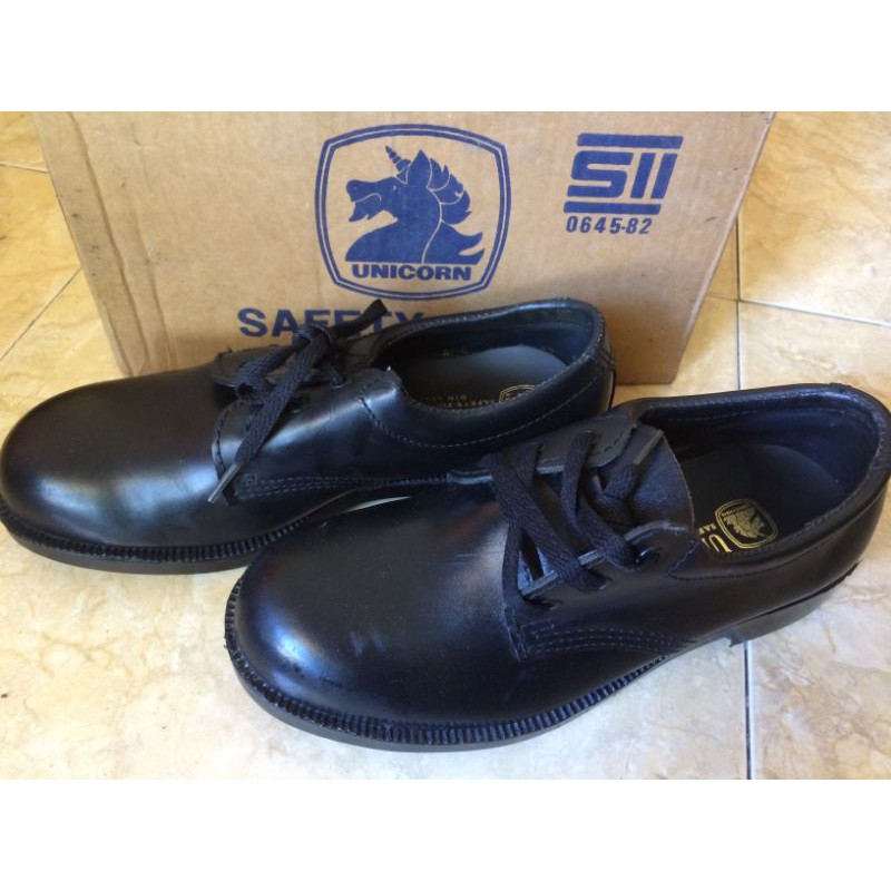 Sepatu safety Unicorn sepatu kerja bahan baja
