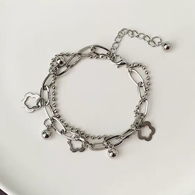 Gelang Tangan Rantai Ganda Aksen Bunga Bahan Alloy Warna Silver Untuk Wanita