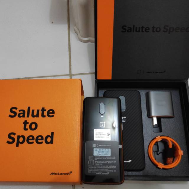 OnePlus 6T McLaren Edition 10/256Gb BNIB
