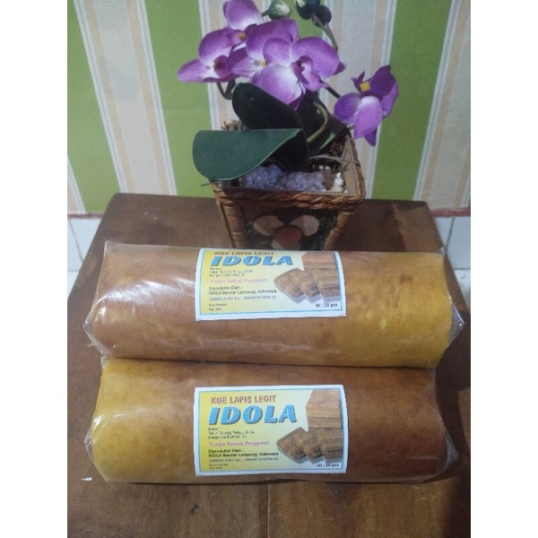 

lapis legit gulung IDOLA