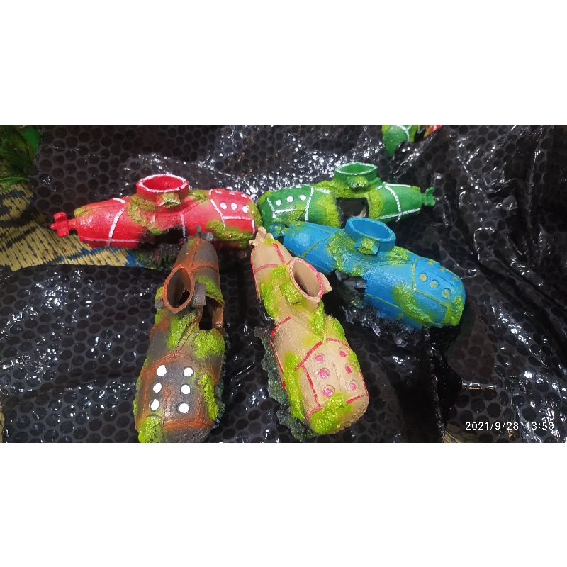 ornamen aksesoris aquarium kapal selam