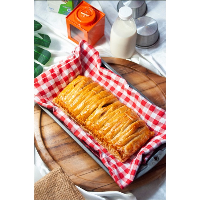 

PICNIC ROLL - Custom Hampers / Kado Ulang Tahun / Oleh-oleh Kue / Bingkisan / Hampers Jakarta