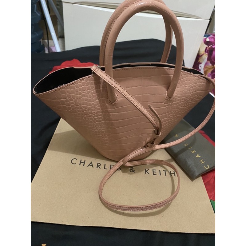 PL CHARLES & KEITH ORIGINAL STORE , TAS BRANDED