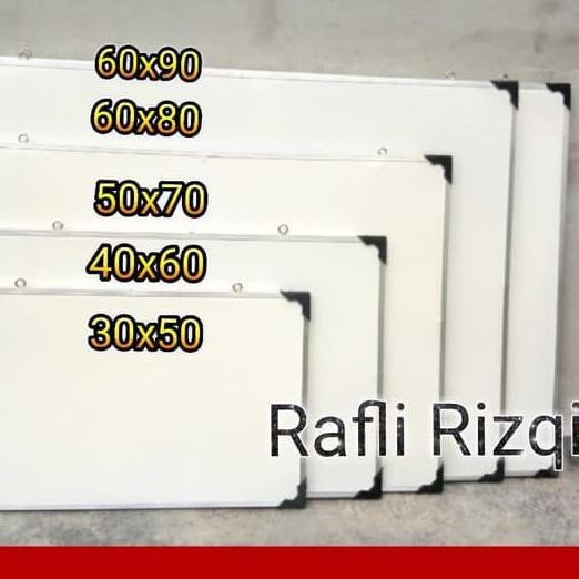 

Diskon / Papan Tulis Whiteboard 50x70 .,..,.,.,.