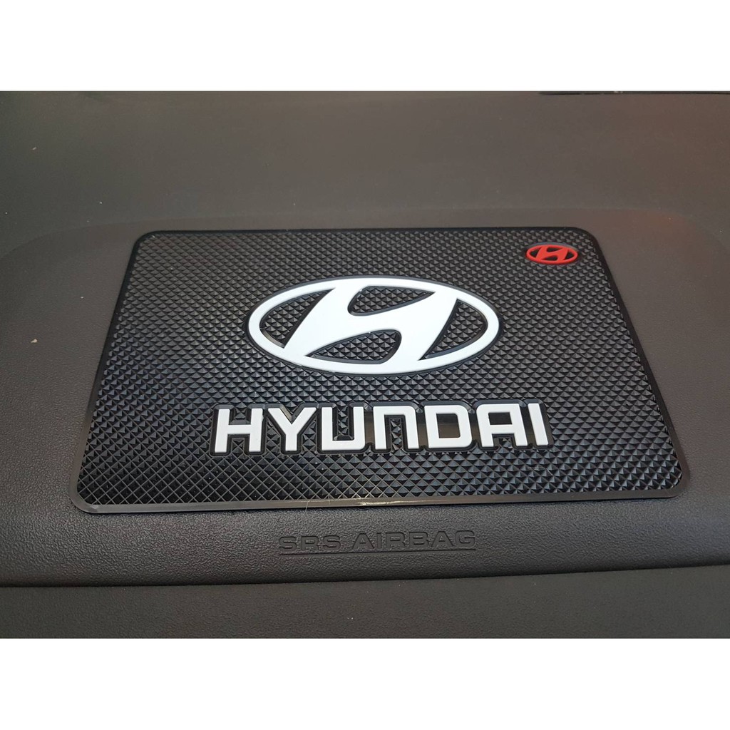 Dashmat Anti Slip Sticky Pad HP Dashboard Mobil HYUNDAI Tucson Santa Fe H1 I10 I20 Getz Accent Atoz