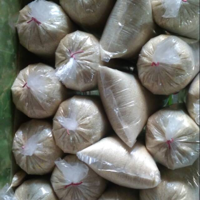 

Gula pasir 1 kg coklat kristal