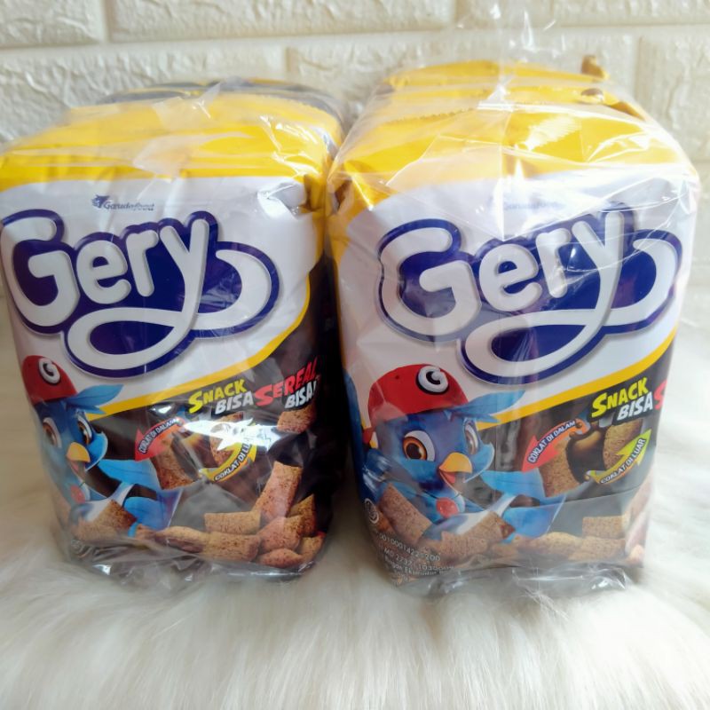 

Gery Snack Sereal bantal Extrude - Rasa Coklat - 1 box - 34 gram × 5 pcs