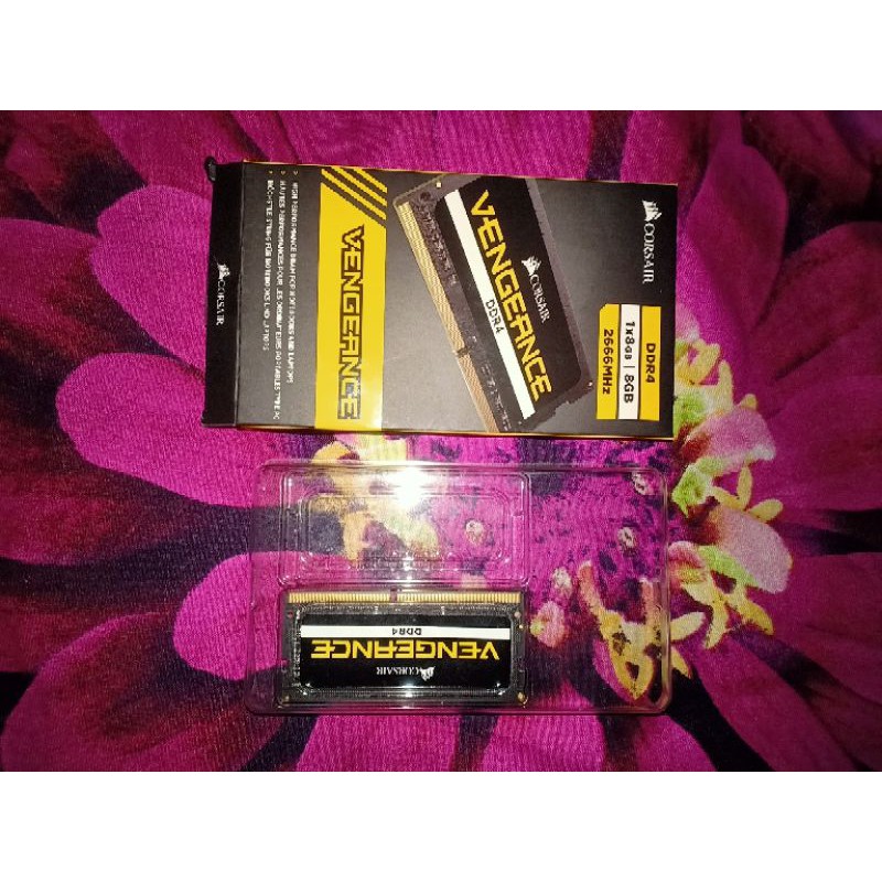 CORSAIR 8gb DDR4 2666MHZ