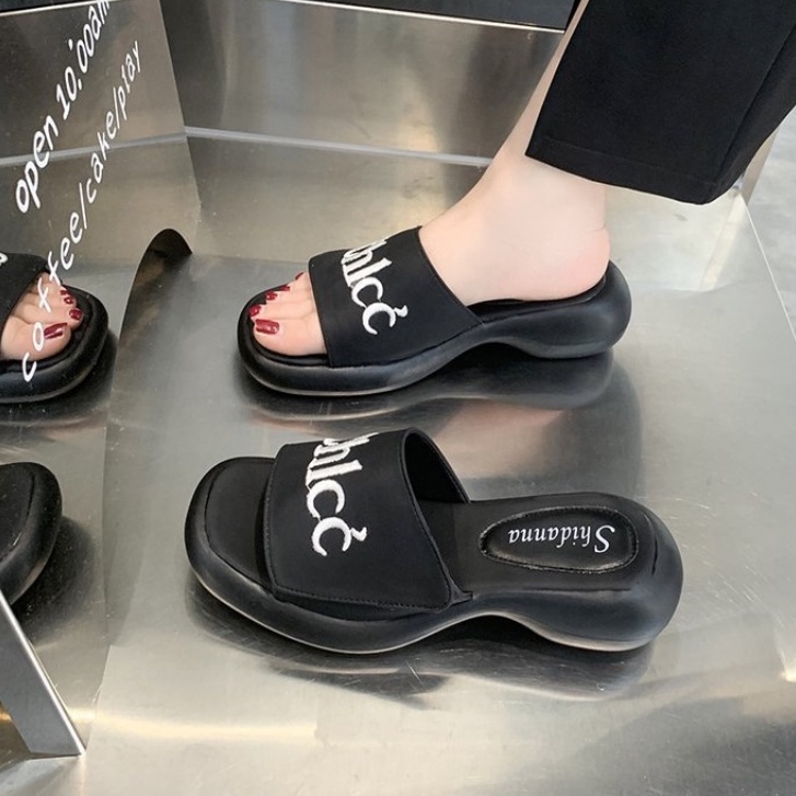 Sandal Wanita Sold Tebal Import Chlod 0200170