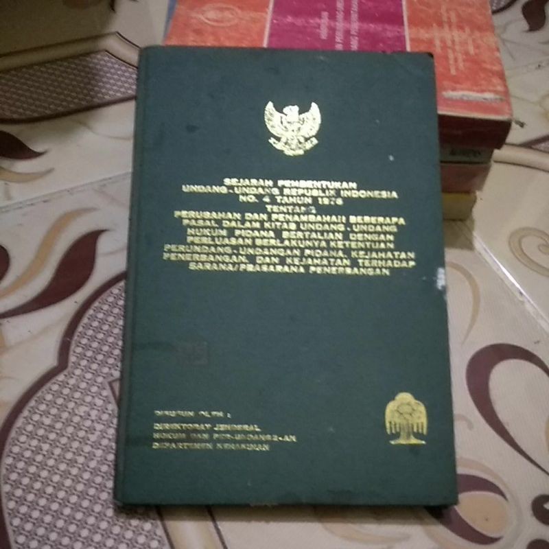 

SEJARAH PEMBENTUKAN UNDANG - UNDANG REPUBLIK INDONESIA NO. 4 TAHUN 1976