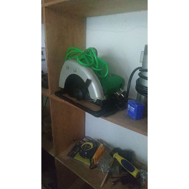 circular saw ryu (bekas seperti baru) 99% pesanan
