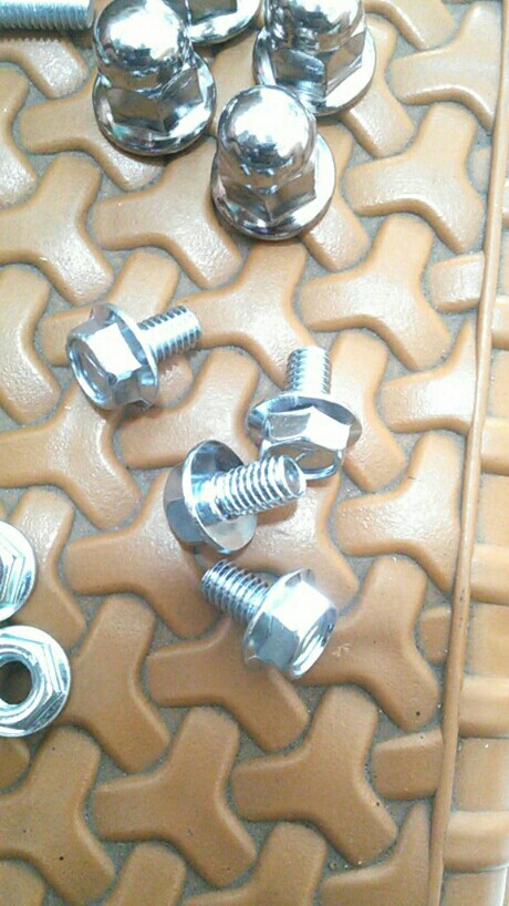 Baut Topi 10 6x12 Putih Flange Bolt