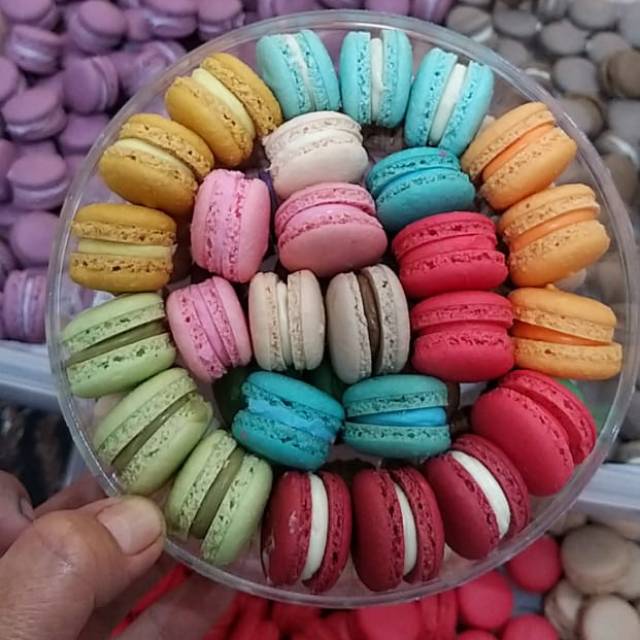 

Baby macarons