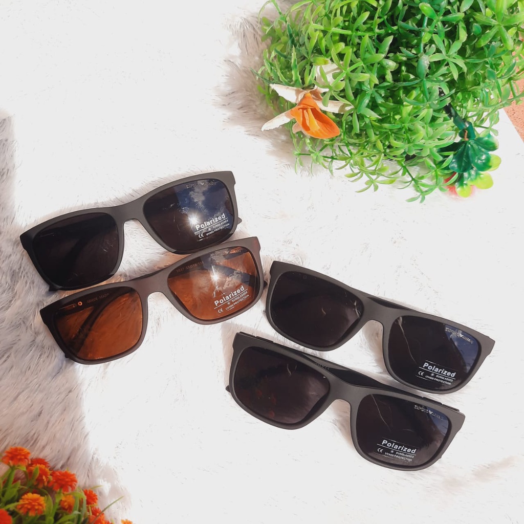 KACAMATA FASHION COWOK POLARIZED KACAMATA HITAM