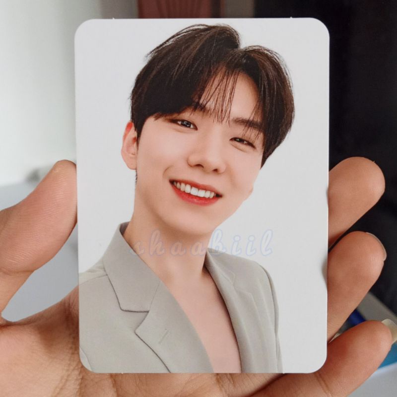 MONSTA X KIHYUN ONE OF A KIND OOAK VER 4 PHOTOCARD PC