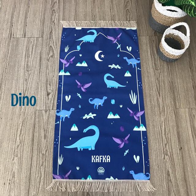 Sajadah Anak Premium Grade Gratis Custom Nama,  Anti slip, bisa Lapis Busa (Tebal dan empuk), Full Printed motif Lucu-Dino