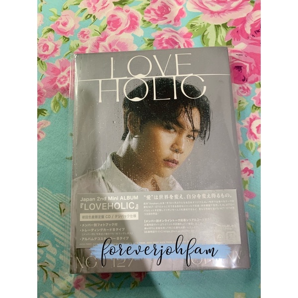 Album Only + Sticker Loveholic Johnny