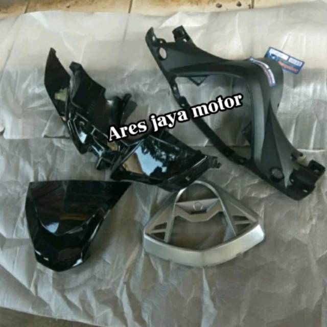 Batok kepala komplit untuk motor Xeon karbu