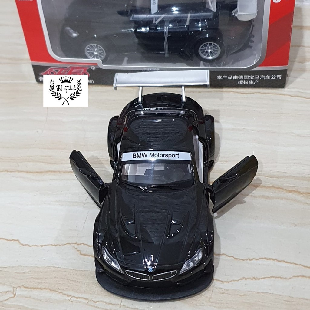 Diecast Miniatur Mobil BMW Z4 GT3 Metal Collection SKALA 1:32