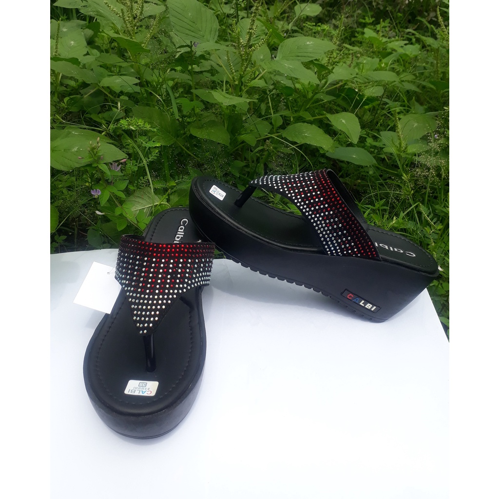 sandal calbi hitam putih-sandal jepet-sandal wanita-sanda