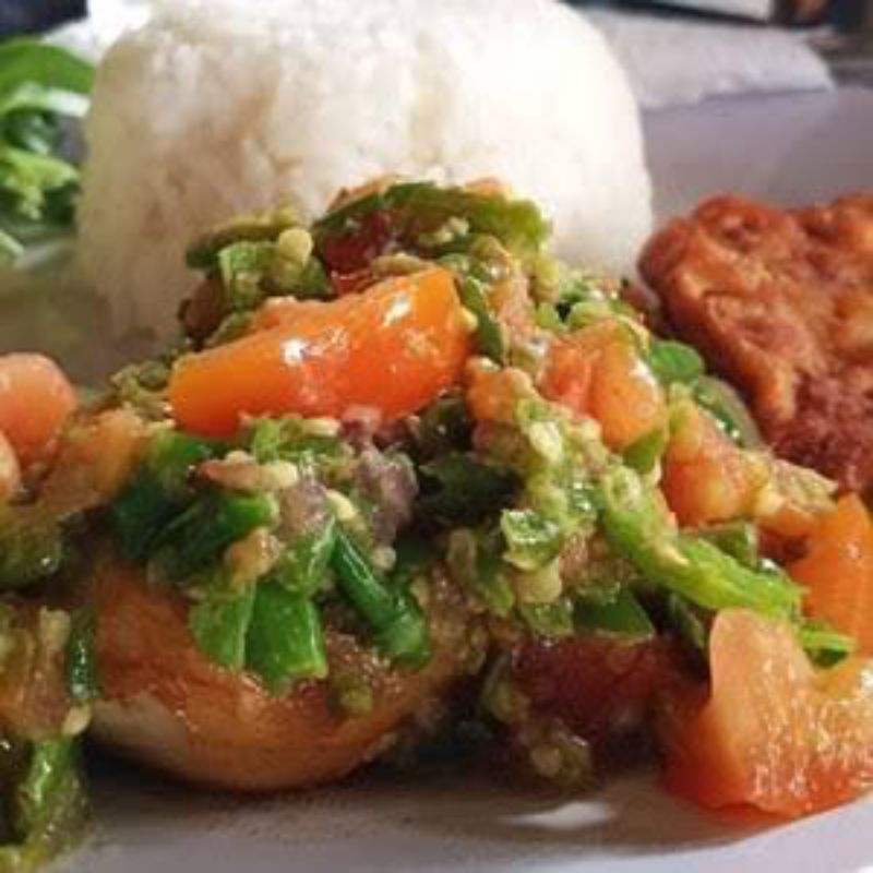 

Ayam pecak+nasi