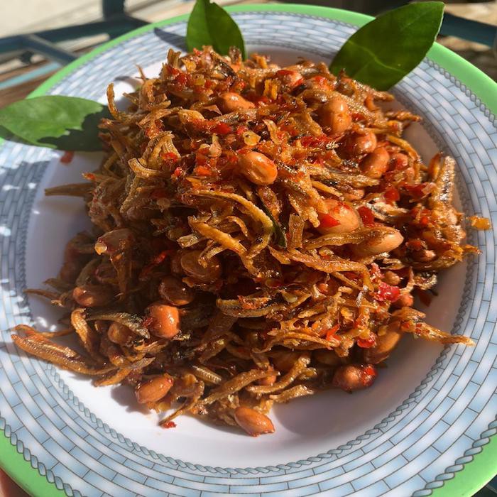 

Ikan Teri Belah Mixed Pete Sambel Khas Sibolga (Medan)