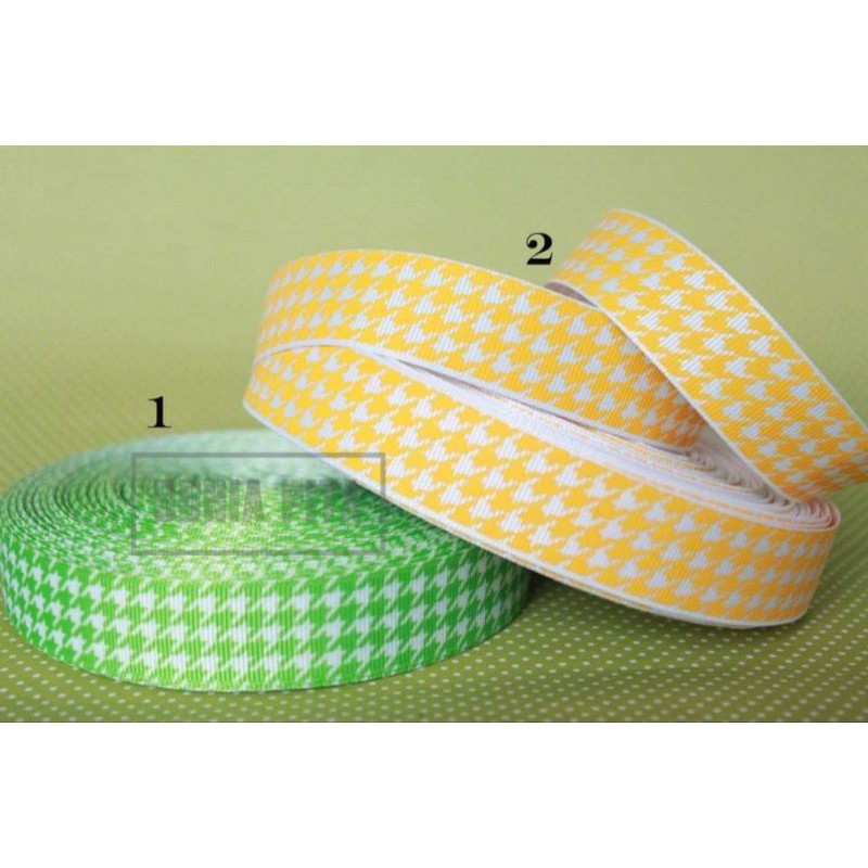 

7/8" atau 2.25cm pita motif houndstooth
