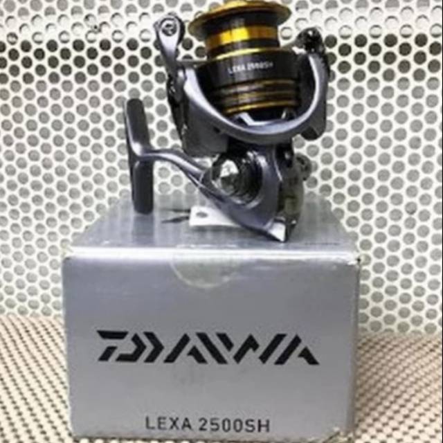 Reel daiwa lexa 2500 SH