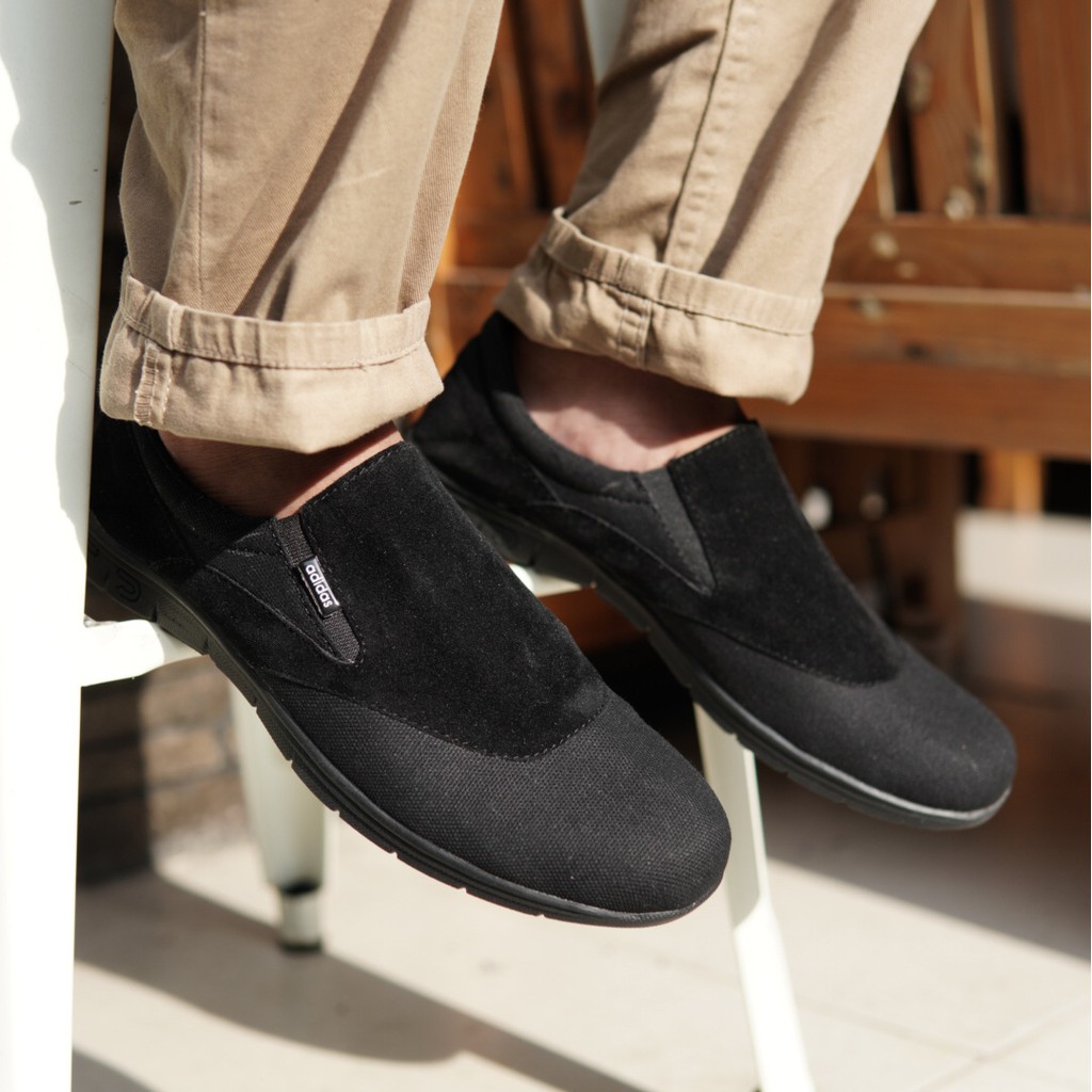 Bayar di rumah[COD]Sepatu Pria Adidas Glen Slip On Santai Keren Outdoor Kuliah Kerja Santai Rumahan