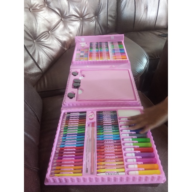 

Crayon set / Crayon Mewarnai 208 pcs Warna / Pensil Krayon Warna Alat Menggambar atau Mewarnai
