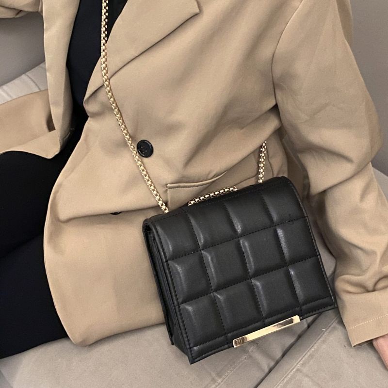 Tas Selempang LUCIRA BAREL Tas Bordir Tali Rantai Ulir