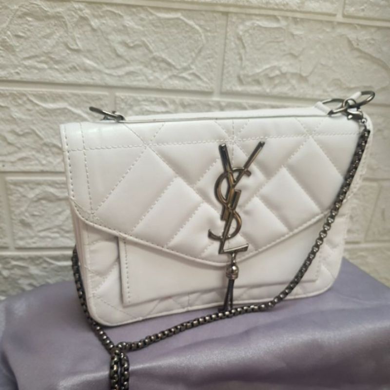 Tas kecil / tas selempang/ sling bag / tas pesta / tas jalan-jalan / tas putih / tas murah