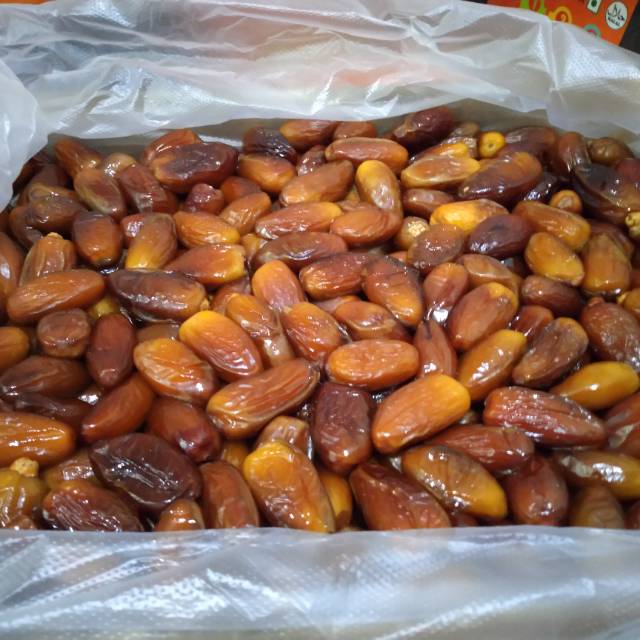 

Kurma Tunisia madu