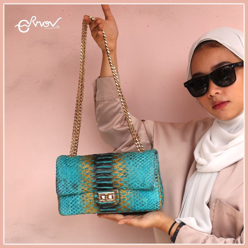 Tas Kulit Ular Asli - Tas Wanita - Chanel - Biru - Gold - Hitam