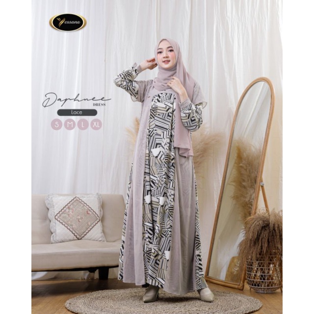 Daphnee Dress By Yessana