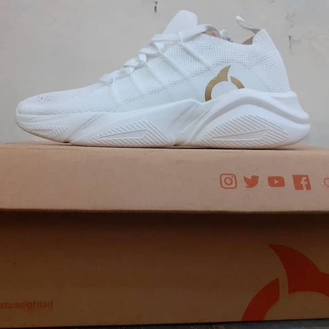 Sneakers Ortuseight Invaders White