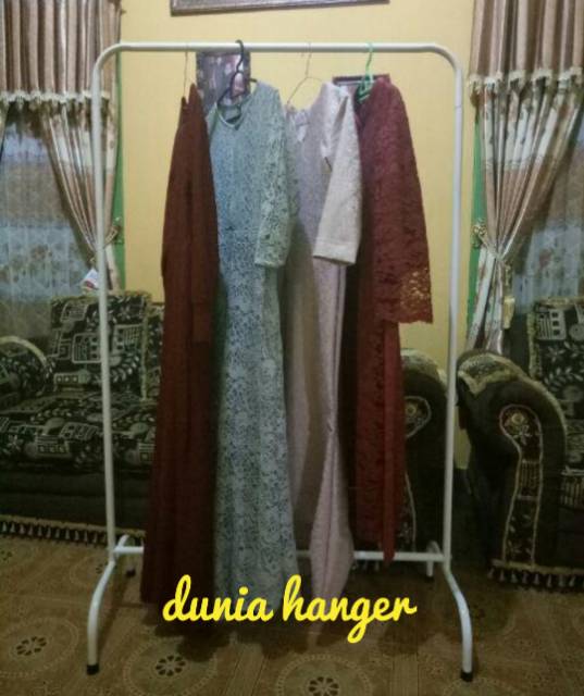 Gawang baju MINIMALIS PUTIH dan HITAM ukuran 1 METER