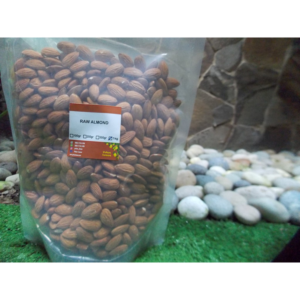 

Raw Almond/Almond Mentah 1kg *Pekanbaru*