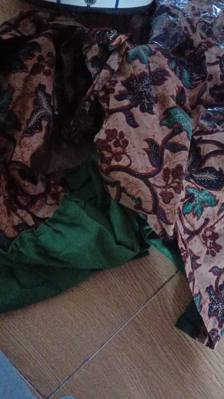 Maura Couple - Sania Ruffle Batik Couple