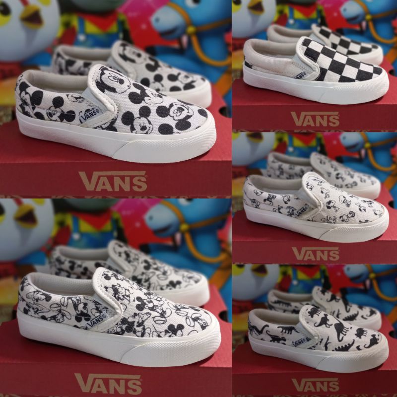 sepatu vans slip on anak cream motif karakter size 25-35
