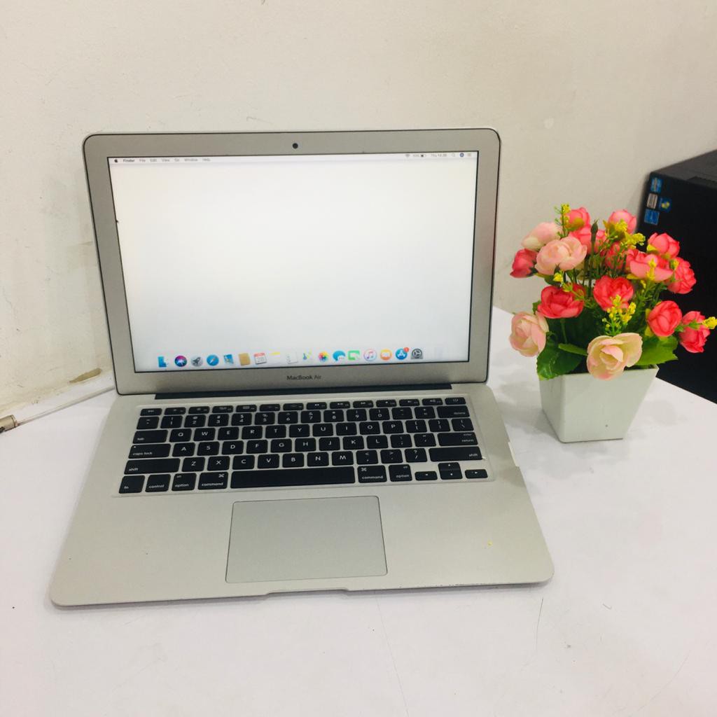 Second Macbook Air 13inch 2015 Silver Core i5 8 128
