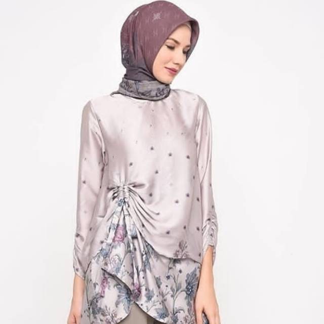 Pl Lyra top Cream Size L Riamiranda x ra