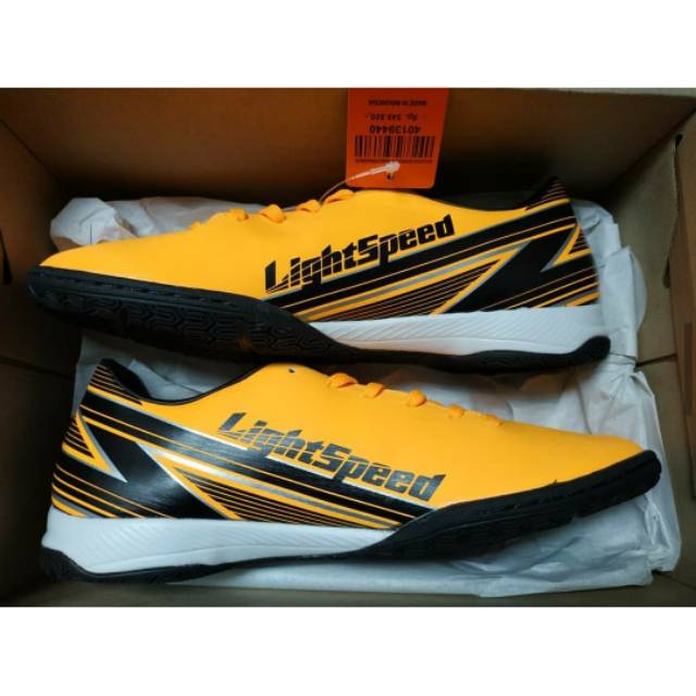 FUTSAL SPECS ACCELERATOR LIGHTSPEED 20 IN ORANGE ORIGINAL 401394 BNIB