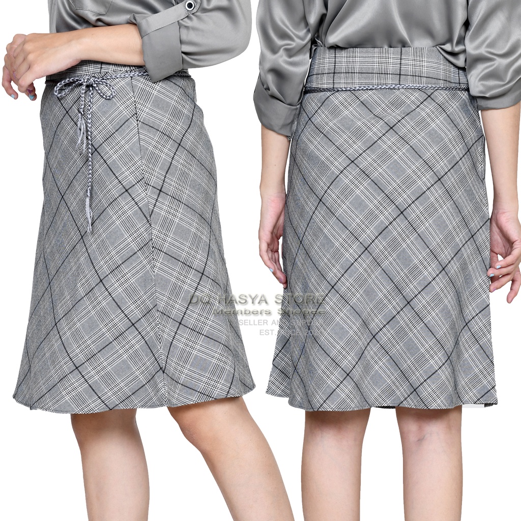 Rok Pendek Hiitam 3/4 Model A Line Kerja Kantor Formal Wanita  Bahan Cotton Poly Import Premium Rok Kerja Kantor Hitam Span Pendek Bahan Formal Kantor Rok Kerja Kantor Pendek Rok Hitam Kerja Kantor Pendek Rok Span Pendek Hitam Androk Sepan Hitam