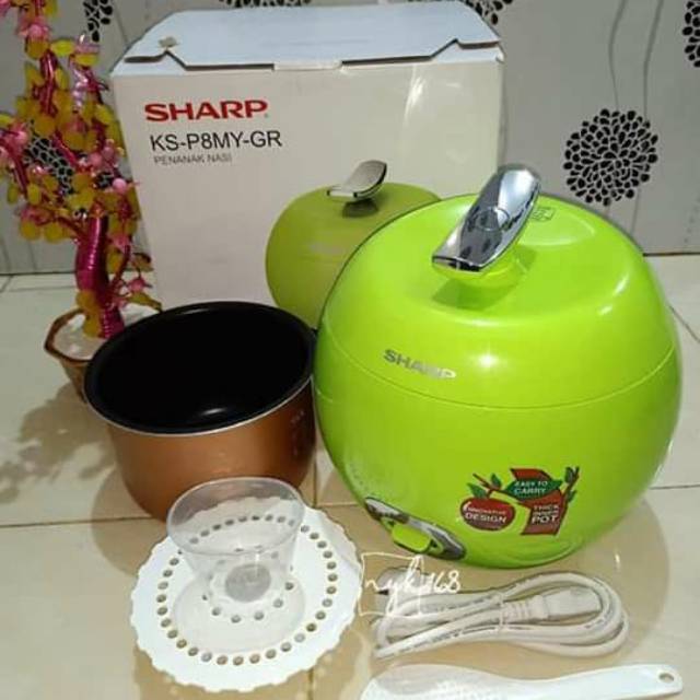 Magic com sharp model apel 0.8liter